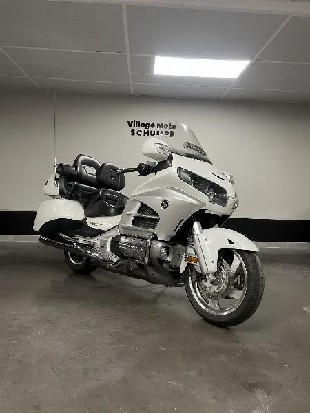 GL1800 GOLDWING