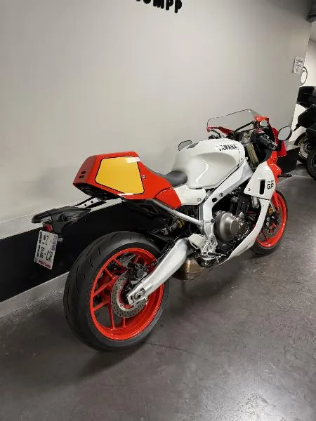 XSR 900 GP