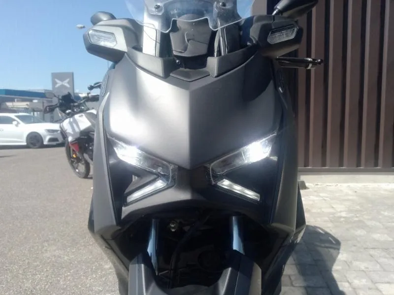 XMAX 300 Tech Max