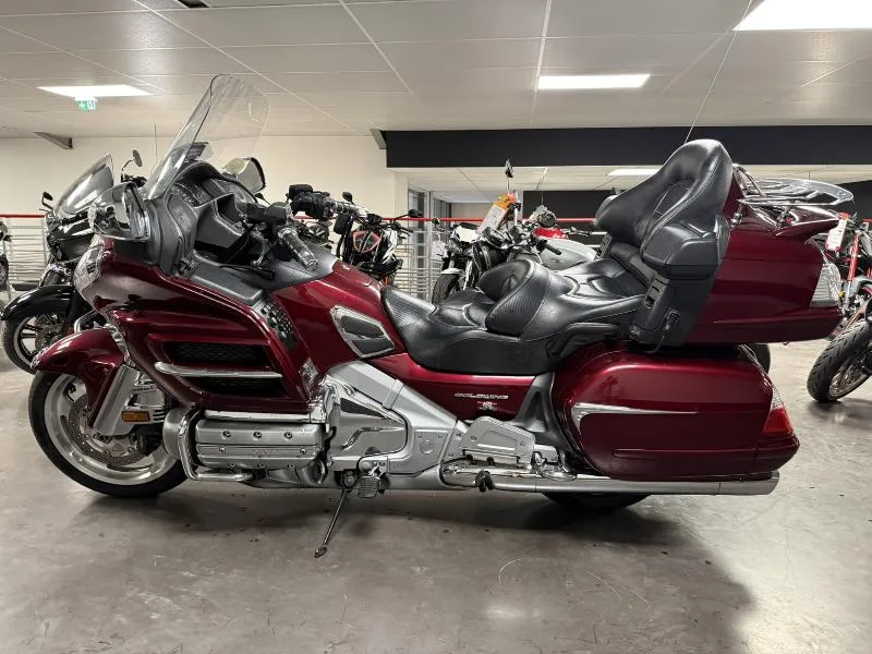 GL 1800 GOLDWING AIR BAG GPS