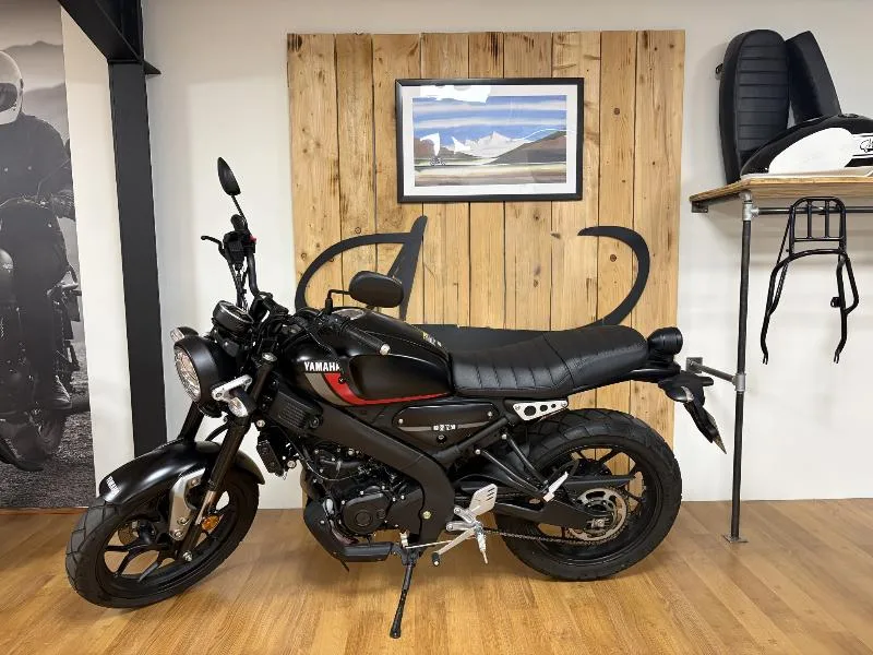 XSR 125 2021