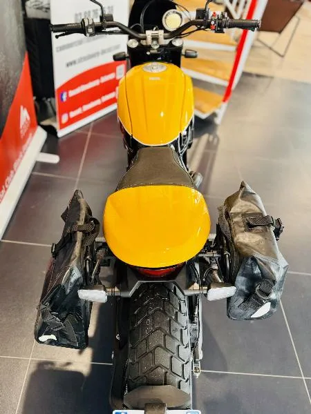 SCRAMBLER 800 FULL THROTTLE