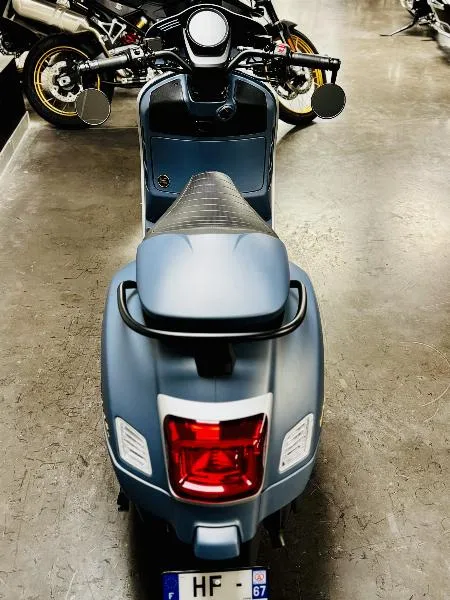 VESPA GTV 310 OFFICINA 8 SERIE SPECIALE TRES FAIBLE KILOMETRAGE