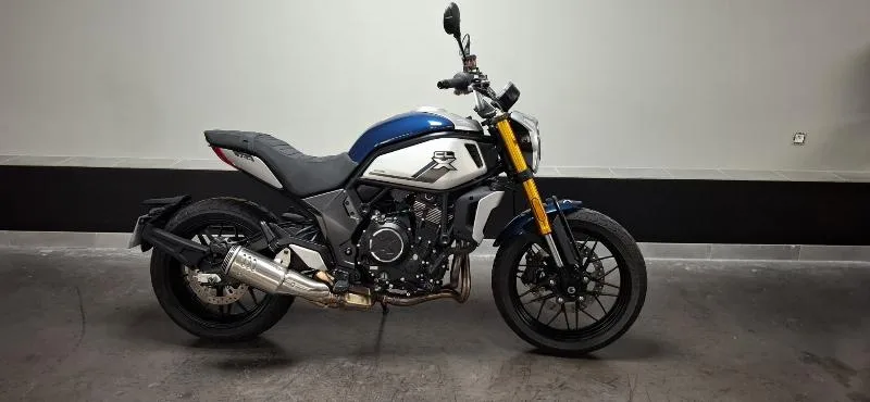 CLX 700