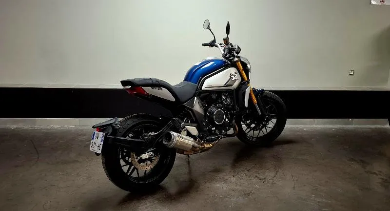 CLX 700