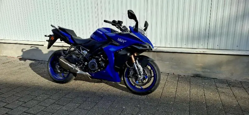 GSXS 1000 GT