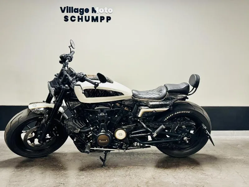 SPORTSTER S