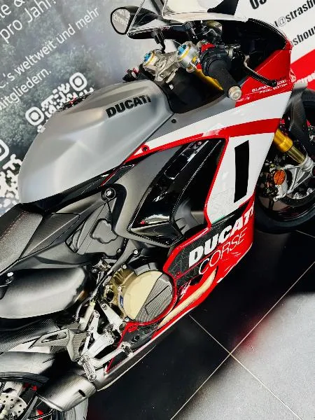 PANIGALE V2 SUPERQUADRO FINAL EDITION