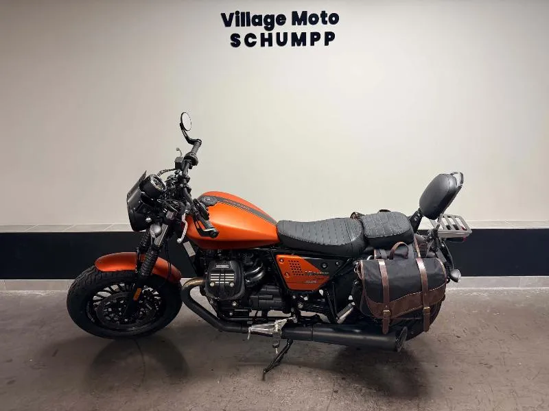 V9 BOBBER