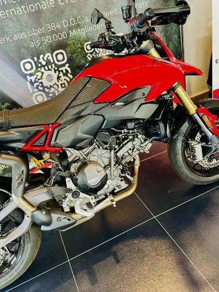 HYPERMOTARD