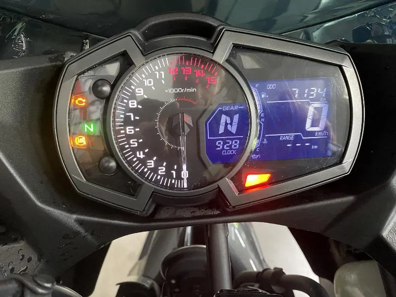 NINJA 400
