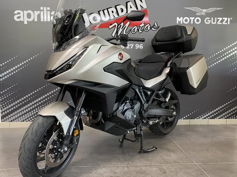 NT 1100 DCT