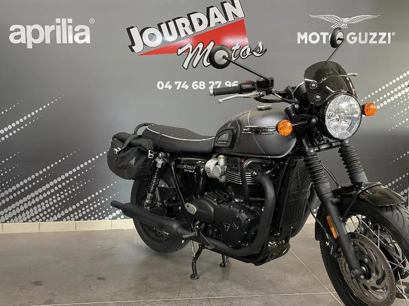 Bonneville T120 Black