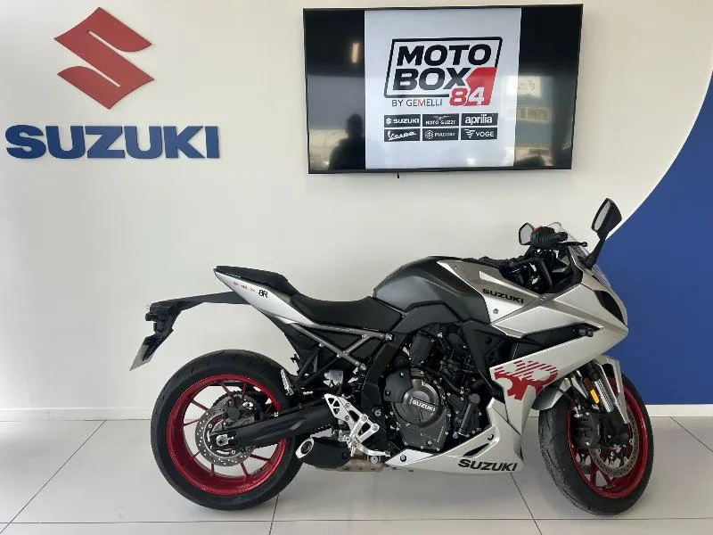 GSX8R