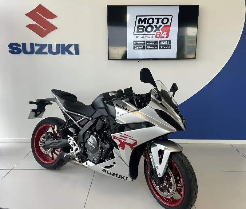 GSX8R