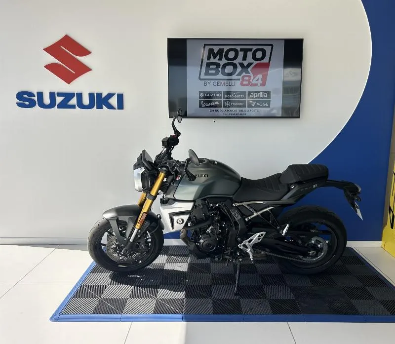 GSX8T