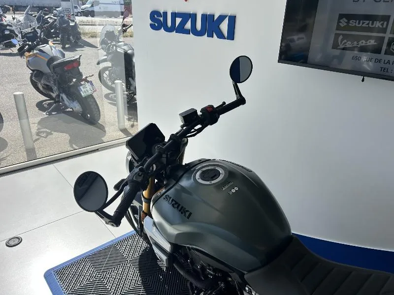 GSX8T