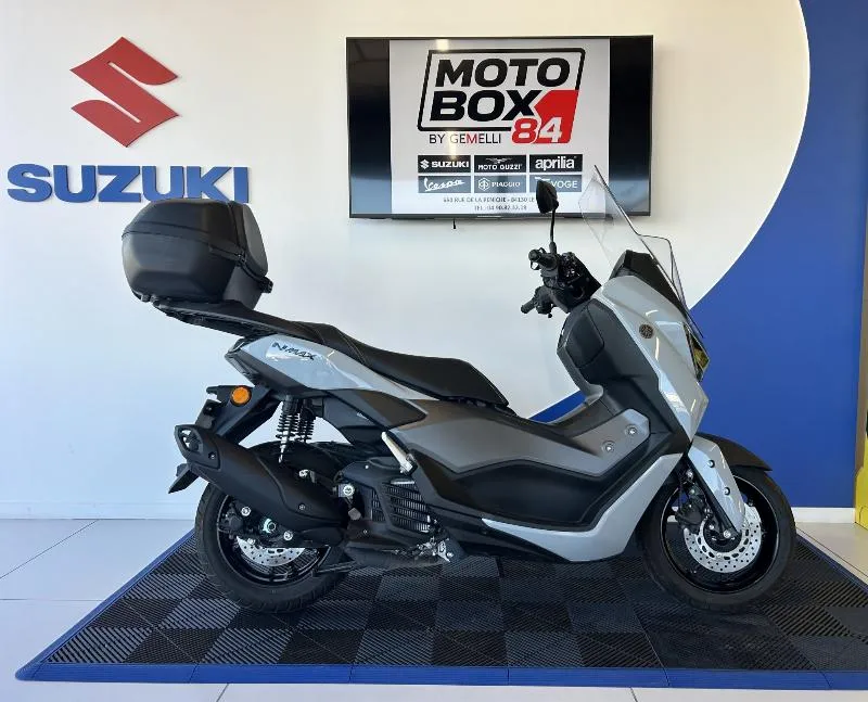 NMAX 125 TECH MAX
