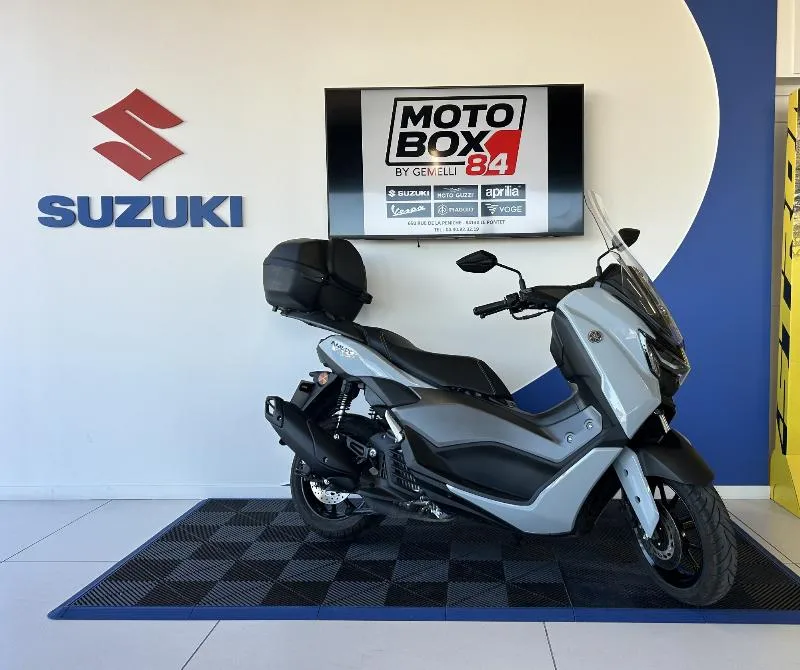 NMAX 125 TECH MAX