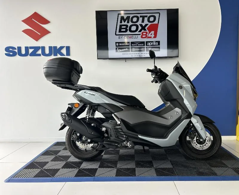 NMAX 125 TECH MAX