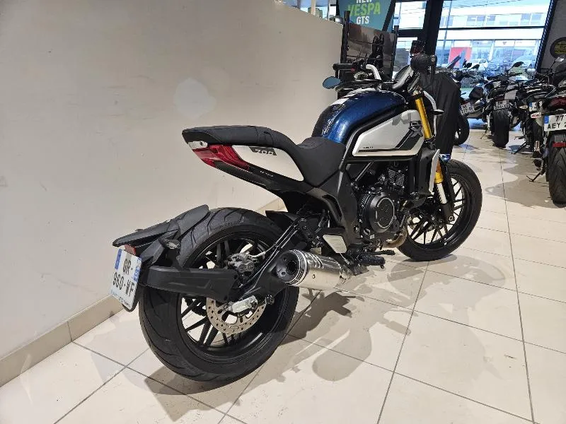 700 CLX