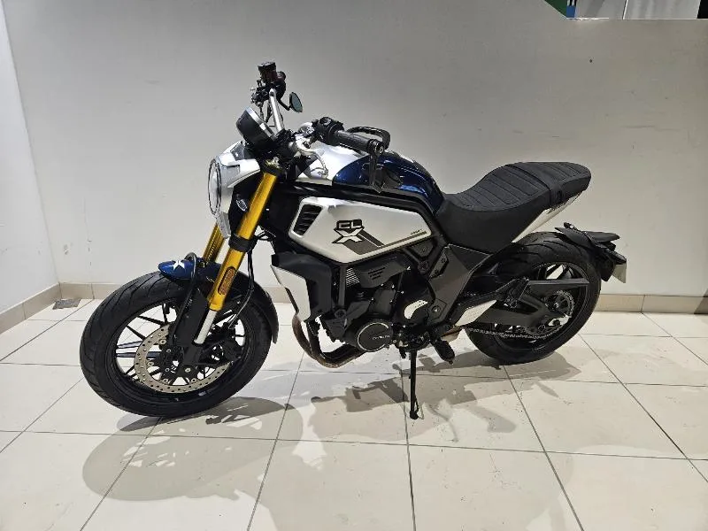 700 CLX