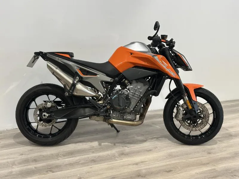 790 DUKE ABS