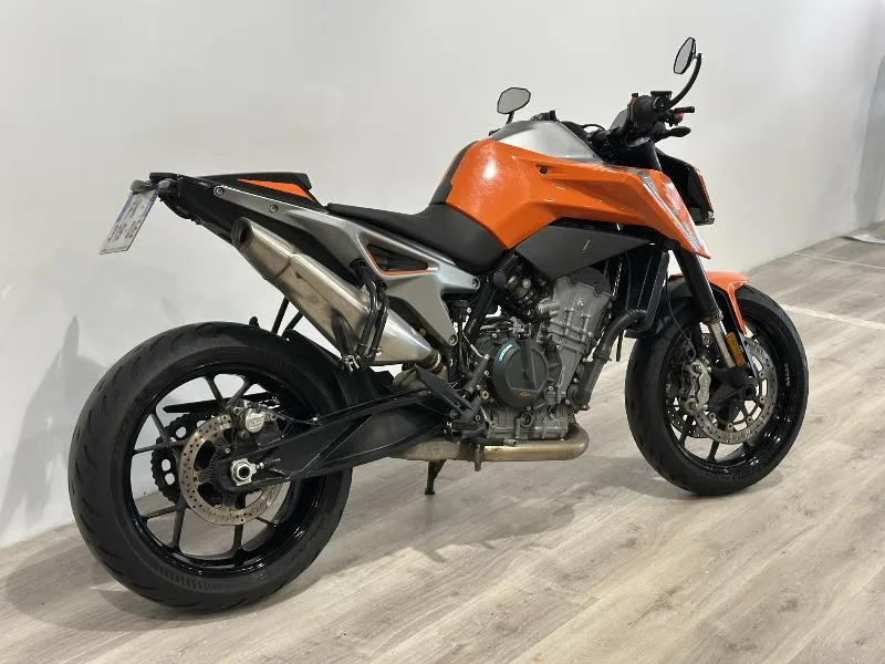 790 DUKE ABS