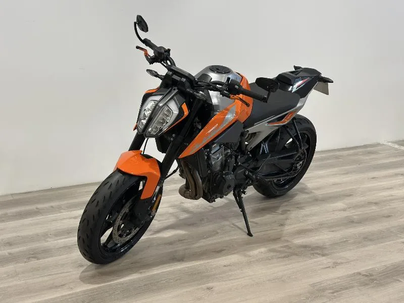 790 DUKE ABS