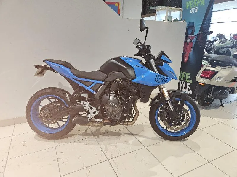 GSX8S 2023