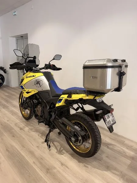 DL VSTROM 1050DE