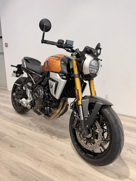 GSX8T