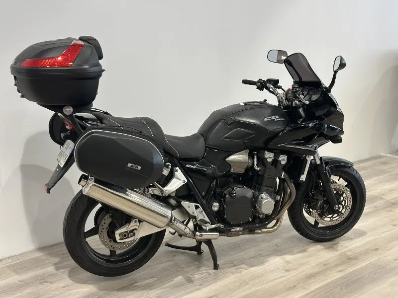 CB 1300 S