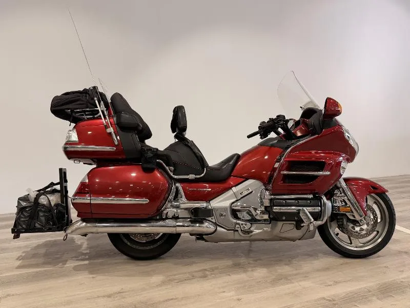 GL1800 GOLDWING
