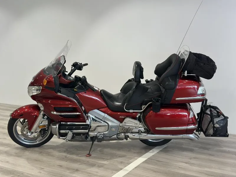 GL1800 GOLDWING