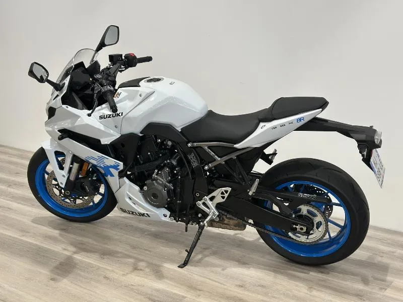 GSX8R