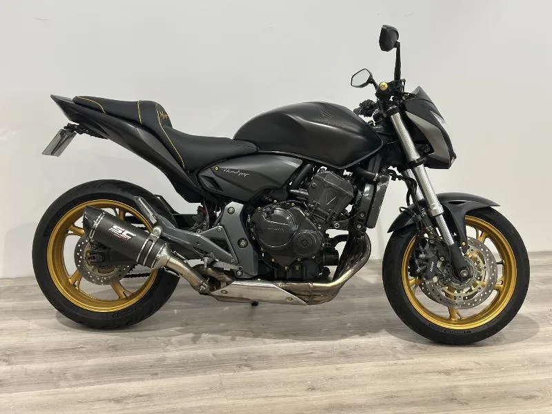 CB 600 F HORNET