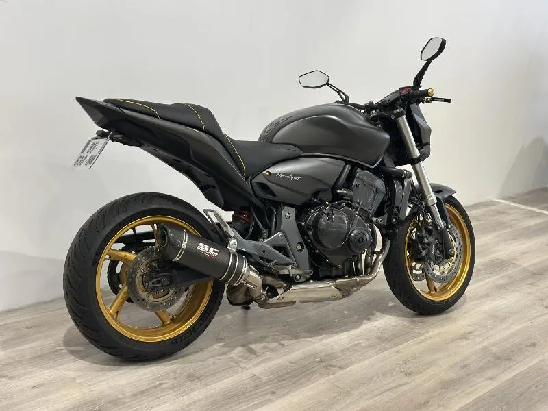 CB 600 F HORNET