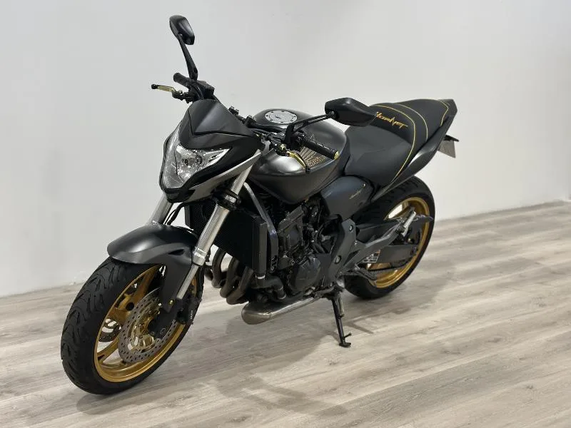 CB 600 F HORNET