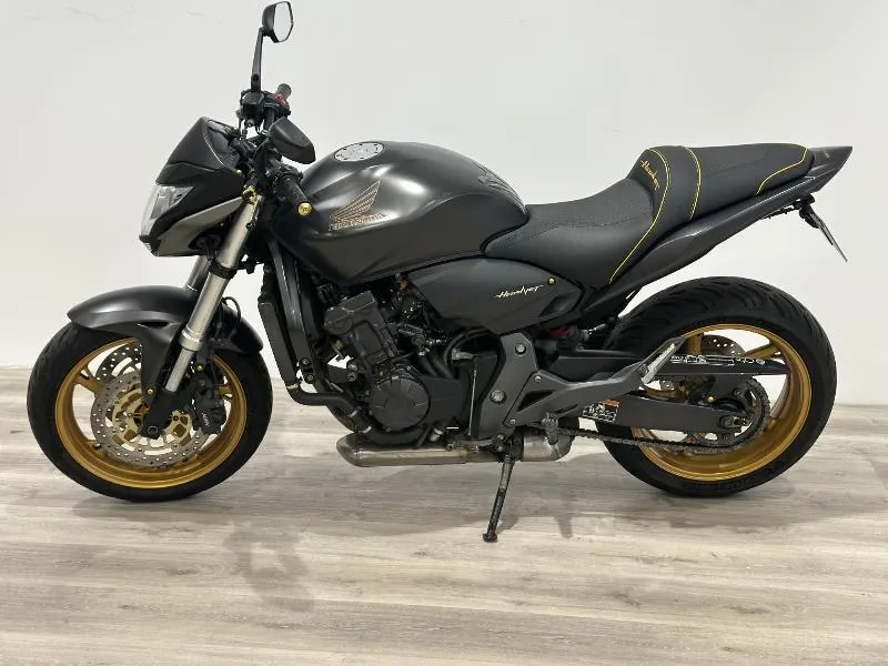CB 600 F HORNET