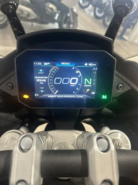 V100  MANDELLO