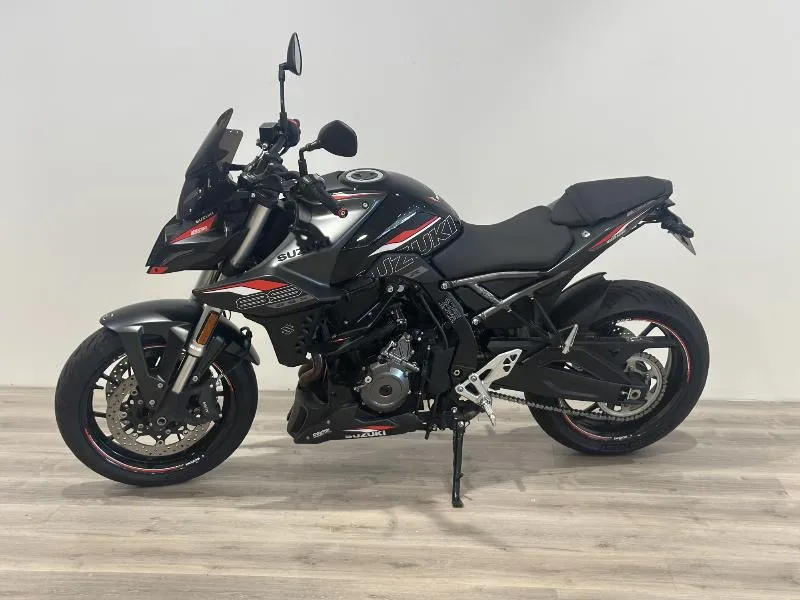 GSX8S A2