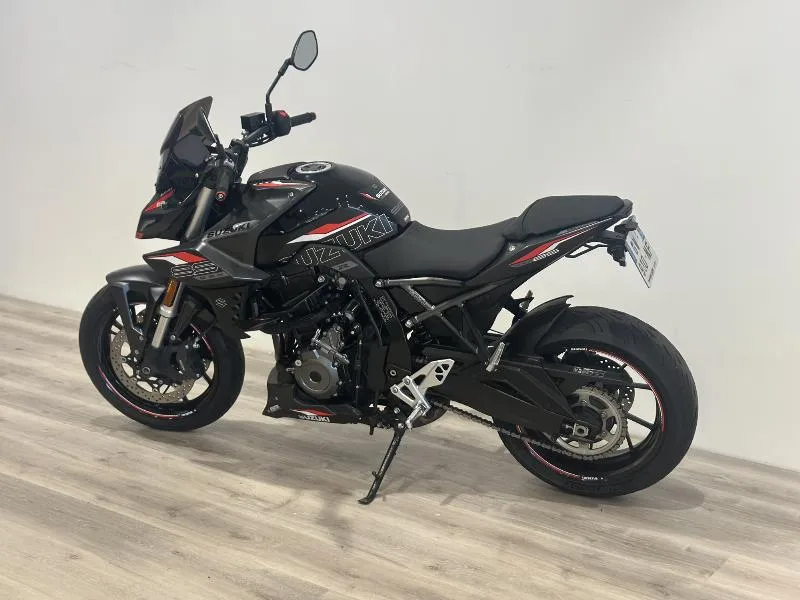 GSX8S A2