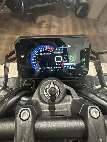 GSX8S A2