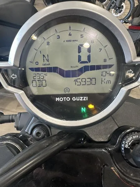 V7 STONE