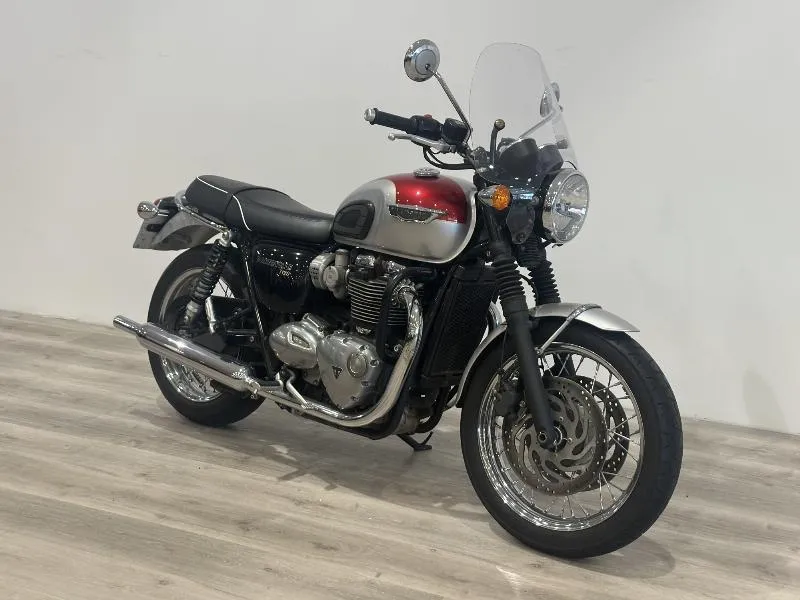 BONNEVILLE T120 2018