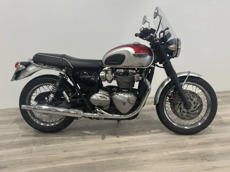 BONNEVILLE T120