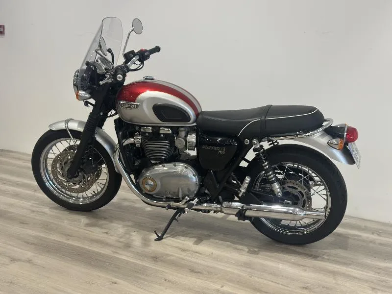 BONNEVILLE T120