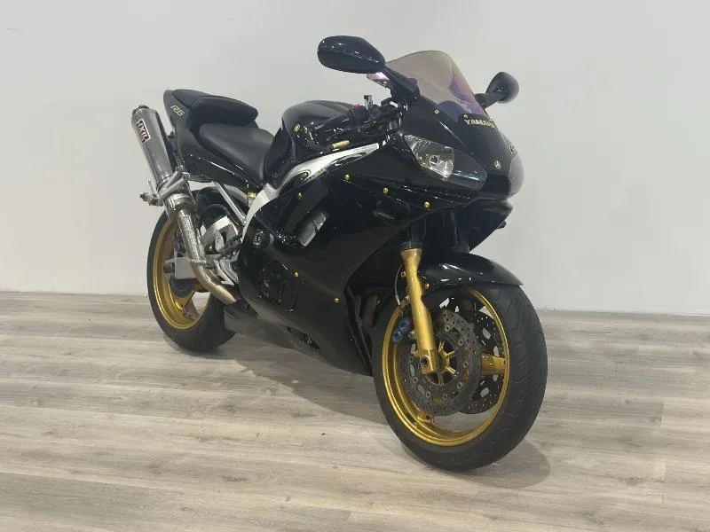 YZFR6