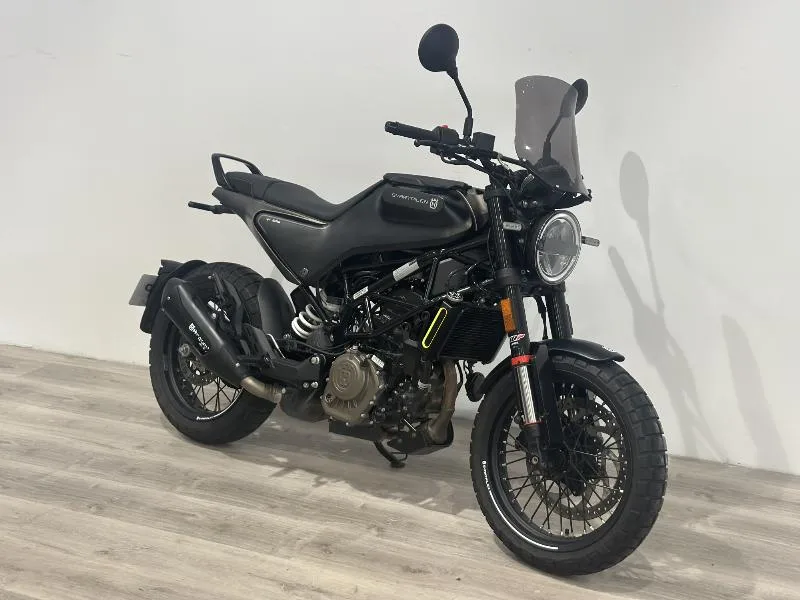 SVARTPILEN 125 ABS